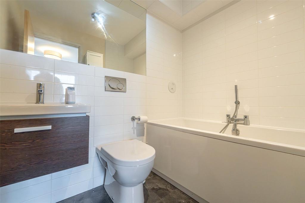 En Suite Bathroom