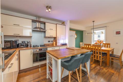 Flat 11, 3 Carmichael Place, Edinburgh, EH6 5PJ