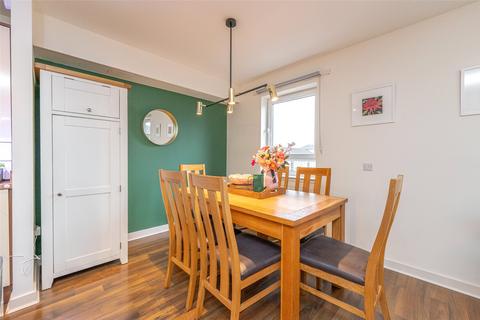 Flat 11, 3 Carmichael Place, Edinburgh, EH6 5PJ