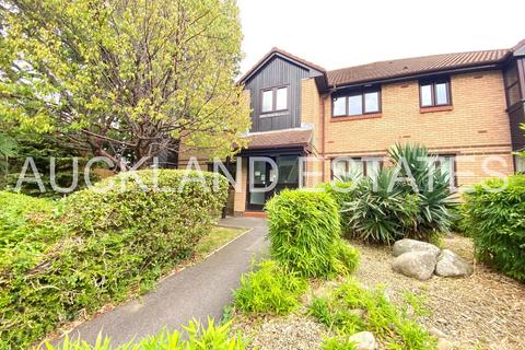 1 bedroom apartment for sale, Bornedene, Potters Bar EN6