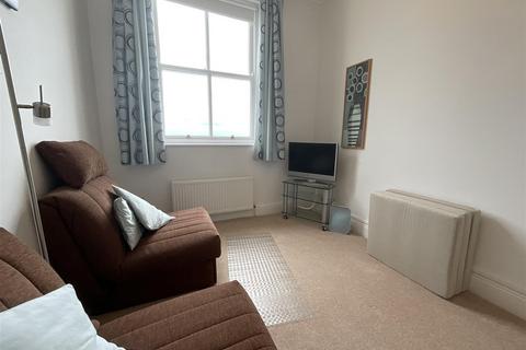 2 bedroom apartment for sale, Esplanade, Scarborough