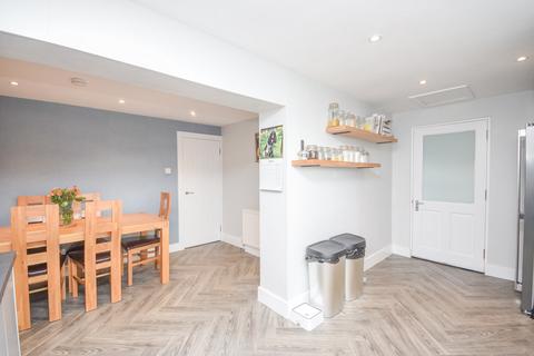 12 Moray Place, Blackford, Auchterarder, PH4 1QD