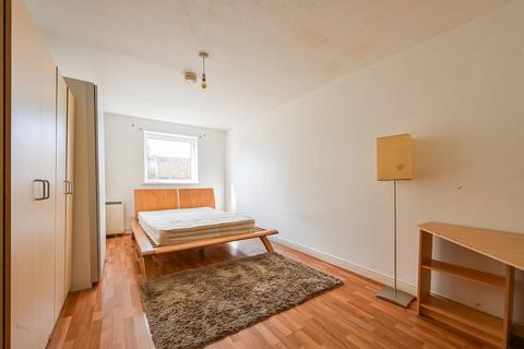 2 bedroom flat for sale, Lowestoft Mews, E16, Docklands, London, E16