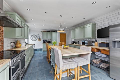 undefined, Smallfield Road, Horley RH6