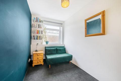 8, Lapworth Court Chichester Road, London, W2 6PJ