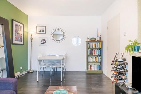 8, Lapworth Court Chichester Road, London, W2 6PJ