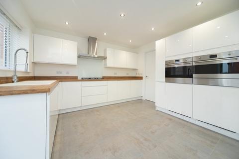 4 bedroom detached house for sale, Chamomile Road, Shepshed, LE12