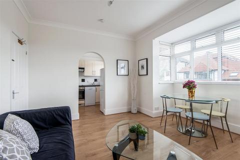 2 bedroom flat to rent, St. Georges Road, Golders Green, London NW11
