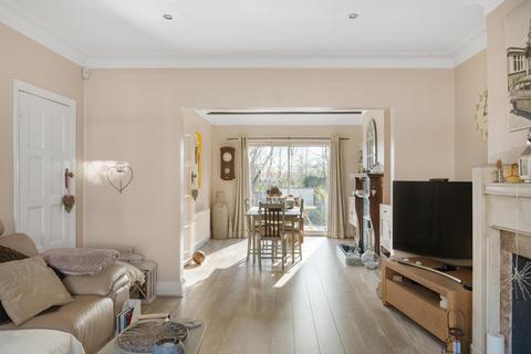 61 Boston Gardens, Brentford, TW8 9LR