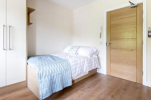 undefined, Apt 5, Lofthouse Residence, 78 Lofthouse Place LS2