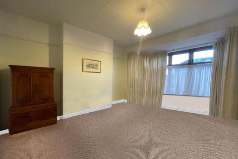 4 Coombe Close, Edgware, HA8 6BA