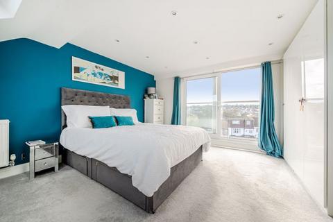 67 Ridgeway Avenue, Barnet, EN4 8TL