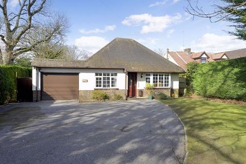 3 bedroom detached bungalow for sale, Rowly Drive, Cranleigh