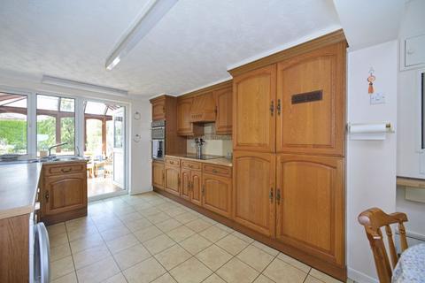 3 bedroom detached bungalow for sale, Rowly Drive, Cranleigh
