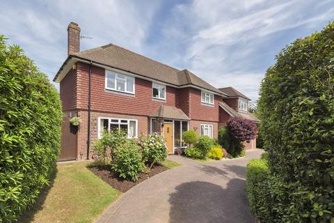 4 bedroom detached house for sale, Rochester Road, Tonbridge, TN10 4NU
