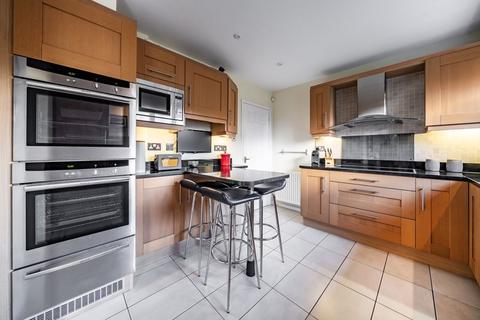 4 bedroom detached house for sale, Rochester Road, Tonbridge, TN10 4NU