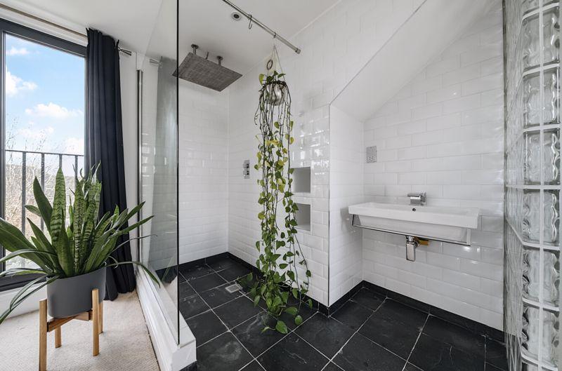 En Suite angle 2