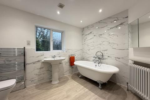 5 bedroom detached house for sale, Llangefni Road, Tyn-Y-Gongl, Anglesey, LL74