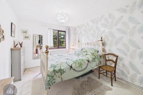 2 bedroom flat for sale, Peddars Close, Ixworth
