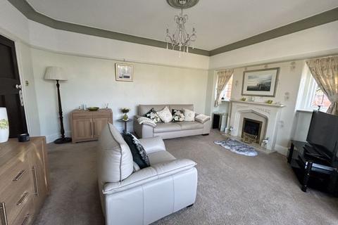 5 bedroom semi-detached house for sale, Rhos Road, Colwyn Bay