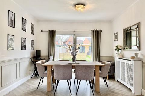 195 Walmley Road, Sutton Coldfield, B76 2PP