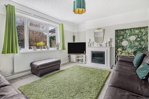4 bedroom semi-detached house for sale, Norwood Close, Effingham