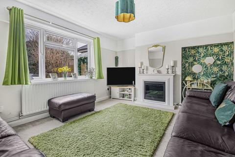 4 bedroom semi-detached house for sale, Norwood Close, Effingham