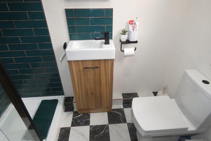 Ground Floor Shower