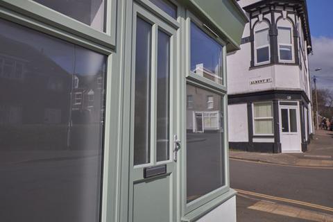 4 bedroom terraced house to rent, Clifton Road, Exeter