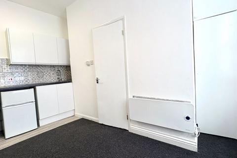 1 bedroom apartment to rent, 8 Bodney Road, London