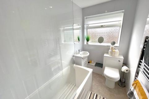 127 Crogen, Chirk, Wrexham, LL14 5BE