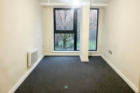 2 bedroom apartment to rent, Apartment, 142 Cheapside, B12