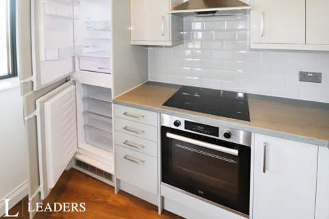 2 bedroom apartment to rent, William Hunter Way, Brentwood