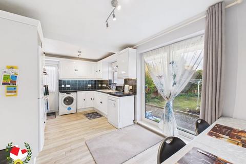 38 Concorde Way, Gloucester, GL4 4PT