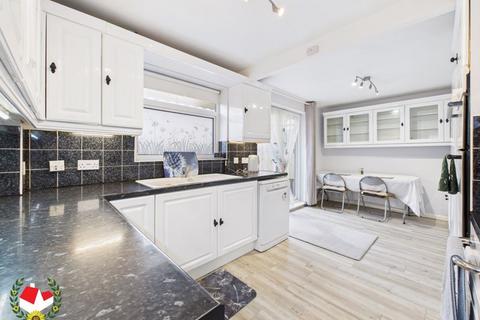 38 Concorde Way, Gloucester, GL4 4PT
