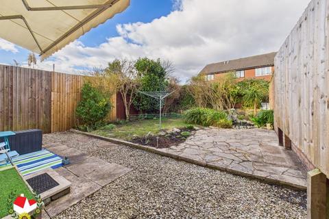 38 Concorde Way, Gloucester, GL4 4PT