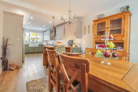 12 Havengore Close, Great Wakering, Southend-on-sea, SS3 0PH