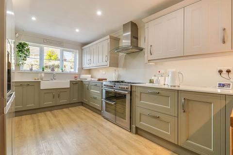 12 Havengore Close, Great Wakering, Southend-on-sea, SS3 0PH