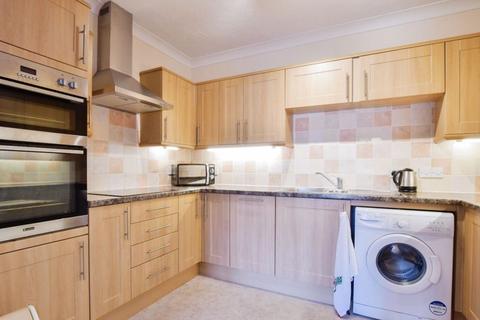 2 bedroom retirement property for sale, Fernlea Avenue, Ferndown BH22