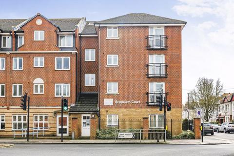 2 bedroom retirement property for sale, Clifton Park Avenue, Raynes Park SW20