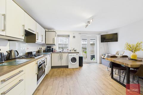 3 bedroom townhouse to rent, Minotaur Way, Copper Quarter, Swansea, SA1