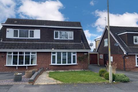 3 bedroom semi-detached house to rent, Booth Close, Kingswinford DY6