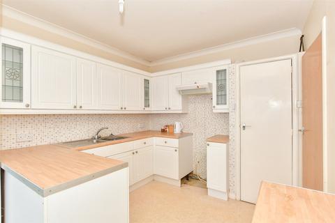 1 bedroom ground floor flat for sale, Fairmead Close, Sandown PO36