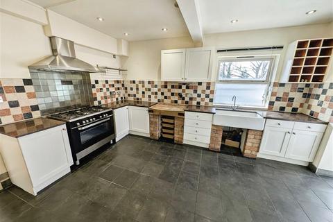 2 bedroom flat for sale, Haydn Road, Sherwood, Nottingham, NG5 2LG