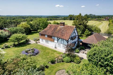 4 bedroom detached house for sale, Thorn Road, Marden Thorn, Kent, TN12 9LJ