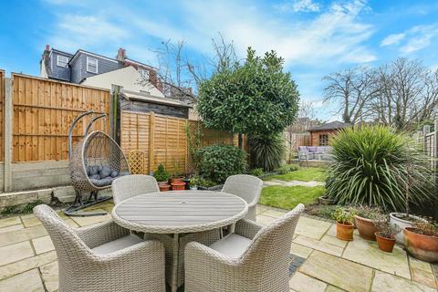 10 Broomhall Road, South Croydon, CR2 0PX