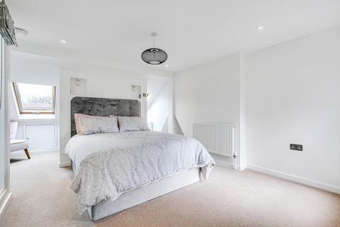 10 Broomhall Road, South Croydon, CR2 0PX