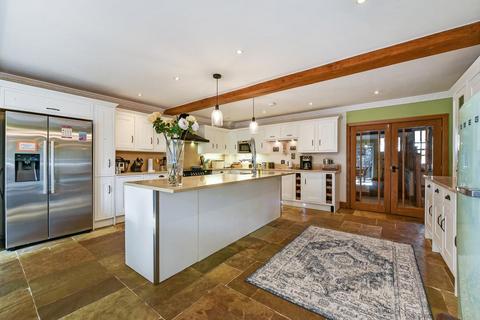 5 bedroom detached house for sale, The Street, Bramber, West Sussex, BN44 3WE