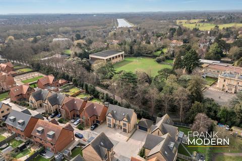 35 Marchment Square, Peterborough, PE3 6QR