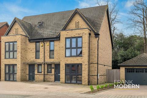 35 Marchment Square, Peterborough, PE3 6QR